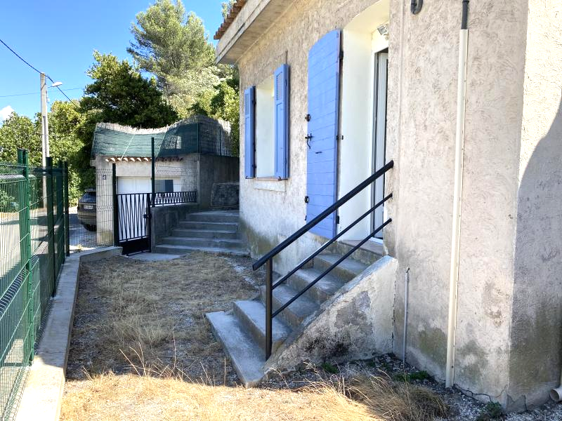 location La PenneSurHuveaune  appartement avec 2 pièces à louer