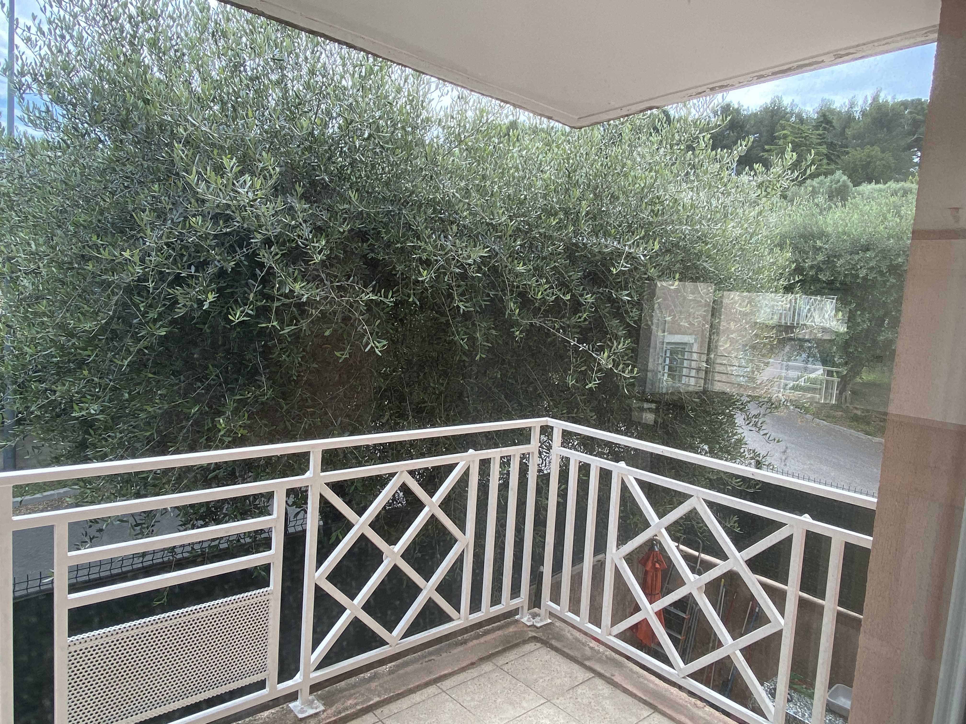 location La PenneSurHuveaune  appartement avec terrasse en location
